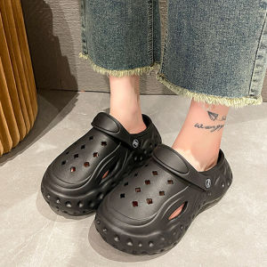 LHshoess มาแรง รองเท้าแตะพื้นนิ่ม ทรงใหม่ใหญ่เท่มากรุ่นนี้ไม่มีตัวการ์ตูนแถมแต่ดีไซน์รูระบายอากาศด้านบนเป็นแบบใหม่ สต็อกแน่นกดสั่งเลย