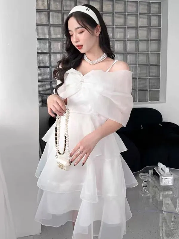 Váy trễ vai nữ vải voan nơ đính đá tiểu thư bồng bềnh - Đầm 2 dây dự tiệc  tạo hình nơ gắn khuyên đá V05 | Shopee Việt Nam