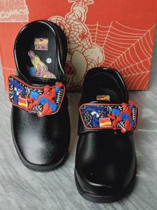 รองเท้านักเรียนชาย CHAPPY ลายสไปเดอร์แมน รุ่นSP18/SP22 มีไฟ
