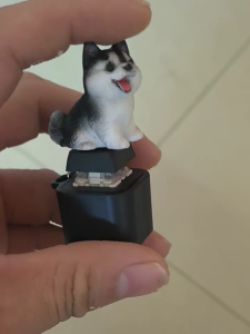 Multifunctional Light Sound Keychain Anxiety Relief Squeeze Toy Animal Design ABS Material For Home Office Use