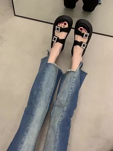 [Free Shipping] Stylish Slippers For Women Perfect For Summer Wear 2026 New Collection Trendy Retro Design Versatile And Easy To Pair With Dresses Thick-Soled Sandals