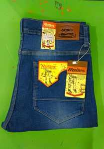 Celana Jeans Pensil Pria Model Terbaru / CelanaPanjang Model Terbaru