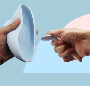 ถ้วยซิลิโคนสีพาสเทล ก้นดูดกันตกหล่น (แถมช้อน) ปลอดสาร BPA เข้าไมโครเวฟได้