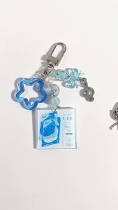 Vintage Music Band Keychain Artistic Accessory Delicate Bag Pendant Fashion Key Holder Suitable for Keys Bag Present