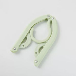 Portable Foldable Clothes Hanger Non-slip Folding Plastic Hangers Racks for Travel Household Tool 可折叠便捷式晾衣架