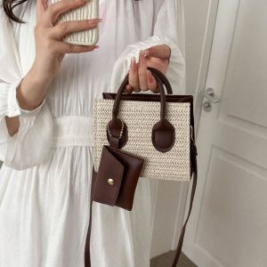 MZP หวานหวานแหววว กระเป๋าสะพายไหล่ทอ มือจับด้านบน สี่เหลี่ยมสี่เหลี่ยม กระเป๋าสะพายคาดลำตัวผ้าทอหญ้า แฟชั่นสำหรับผู้หญิง พักผ่อนยามว่าง กระเป๋าถือใบเล็ก สำหรับผู้หญิง