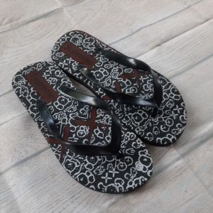 Sandal Pria Distro Sandal jepit Motif SUPREME terbaru terlaris