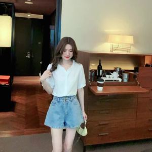 เสื้อหวานๆแฟชั่นคอวีแขนสั้นมีระบายเสื้อเบลา หรูหรา คอมมินเสื้อสไตล์เกาหลีผ้าฝ้ายบริสุทธิ์ เนื้อผ้า รอยจีบพองฟู ฤดูร้อน 2024