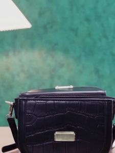 Xiaomi 360องศา rotable selfie Stick ไร้สายบลูทูธระยะไกลเสริมพับขาตั้งกล้อง3สีแบบชาร์จเติมแสง