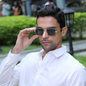 YOCKY Indian Style Retro Square Sunnies Gradient Lightweight Anti-UV Glasses New Alloy  Polarizing Lens Sunglasses Punk Style