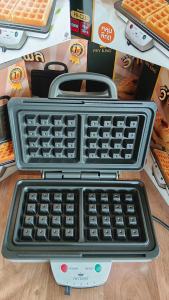 Fry King เครื่องวาฟเฟิลไฟฟ้า สี่เหลี่ยมพิมพ์ลึก รุ่น FR-C23รุ่นใหม่พิมพ์ลึกมี มอก.