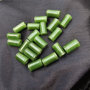 Q170 Lu thống Ngọc Bích dáng trúc trơn sẵn lỗ 2li ko kén mệnh - Phong Thủy TUDO P