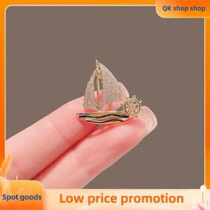 ✨QK shop✨ New Diamond-encrusted Fashion Accessories For High-end Womens Delicate Sailing Corsage Pins