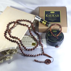Quraisy Kaukah Tasbih Kokka Asli Original 99 Butir Tasbeh Kaokah Arab Bersertifikat Paket Bonus Parfvme Dan Gelang Kayu Kokah Santri