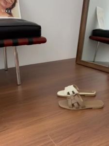 YOTO French Style Flat Sandals For Women Leather Cross Strap Outside Summer Comfy Slippers