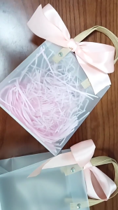 Set Of 8 Christmas Themed Transparent Gift Bag for Parties PVC Storage Pouches with Handle Portable Present Bags