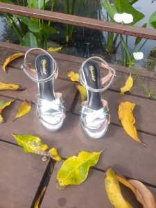 Maleeka high heels 13cm tali silang glossy premium