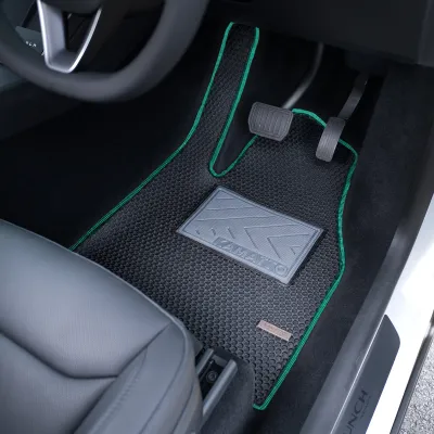 Kamatto Classic Toyota Innova AN40 (2004-2015) Car Floor Mat and Carpet