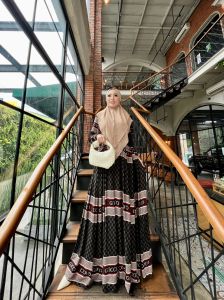 Glamz Rabania: 10 Gamis Set Jilbab Terbaru Pesta Mewah Elegan