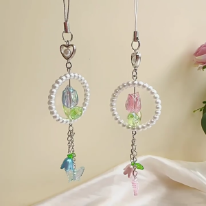 Sweet Flower Butterfly Bead Keychain Pendant Lovely Hanging Decorations Keyring Charm for Purse Bag Backpack Handbag