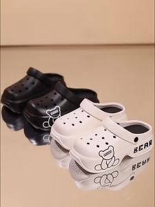 Thick-Soled Perforated Shoes For Women Cute Bear Print Closed-Toe Sandals Versatile EVA Beach Shoes For Summer Outdoor Wear