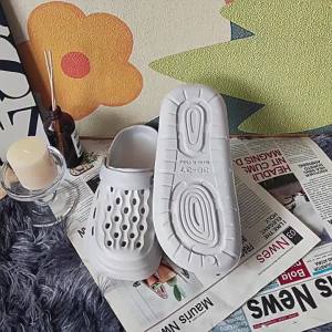 [Free Shipping] Womens Summer Beach Clogs for Outdoor Wear EVA Non-Slip Half-Covered Sandals Womens Closed-Toe Sandals Mens Slippers