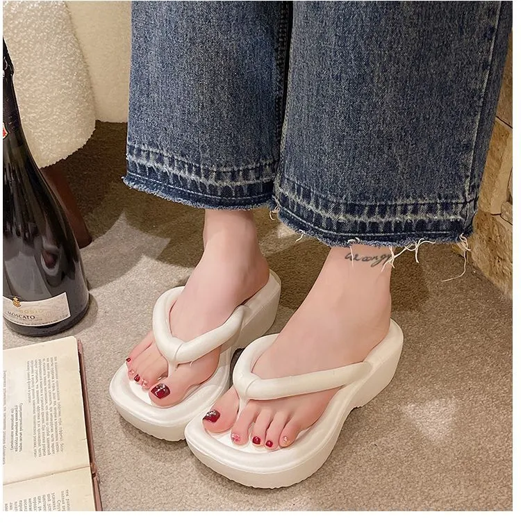 I know many of you like my platform flip-flops, and I like that you like  them 💖 : r/FemaleFlipFlops