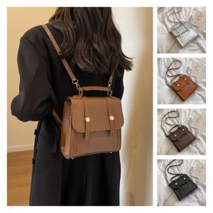 MAXI แฟชั่นสำหรับผู้หญิง กระเป๋าโรงเรียนกระเป๋า พักผ่อนยามว่าง วินเทจ กระเป๋าสะพายไหล่แบบสั้น จุได้มาก หนังพียู กระเป๋าเป้สะพายหลัง สำหรับนักเรียน