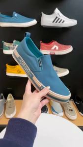 AU2026 New autumn collection of mens shoes: washed canvas slip-on shoes Korean-style trendy loafers versatile casual flat shoes
