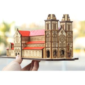 Mô hình lưu niệm Sài Gòn - Nhà Thờ Đức Bà