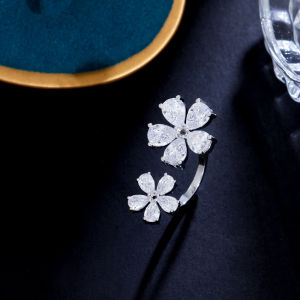 SEQUITO High Quality Women Paved Sparkling White Waterdrop AAA Cubic Zircon Stones Opening Flower Ring Korean Style Silver Plated Adjustable Finger Jewelry for Dinner Banquet SR088