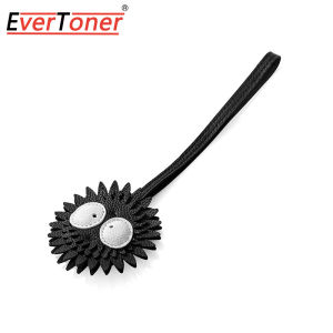 กระเป๋าพวงกุญแจหนังลูกถ่านหินสีดำ EverToner จี้เรียบง่ายน่ารักบุคลิกภาพผู้หญิงตามกระแสพร้อมอุปกรณ์เสริมบอลถ่านหินน้อยน่ารักน่าเกลียด