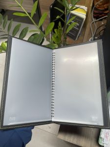 Bìa menu A5 ép chìm màu nâu đen loại 10 lá cho nhà hàng khách sạn.