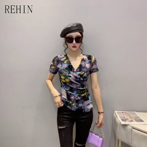 REHIN เสื้อผ้าหญิงรุ่นใหม่ คอวี แขนสั้น สไตล์สลิม เนื้อผ้าเบา พิมพ์ลายสำหรับผู้เดินทาง สร้างสรรค์และหรูหรา