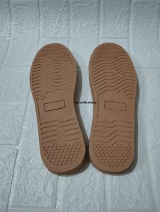 Aksesoris Sepatu Pria Classic 8 Bahan TPR Ready 3 Warna Size 39 - 43