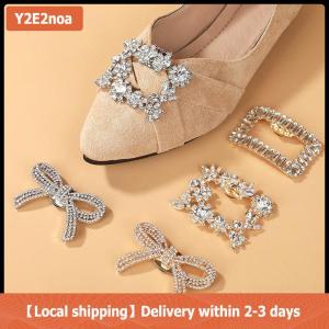【Local shipping】 1Pcs Fashion Shiny Crystal Shoes Decorations Clip Women Shoe Buckle Accessories High-heeled Square Rhinestones Removable Shoes Decoration Flower