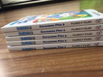 Doraemon Plus - Bộ 5 cuốn truyện ngắn tiếng anh