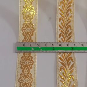 ริบบิ้นพวงมาลัยแบ่งขายเป็นเมตร พวงมาลัยทำงาน ทำโบเวลา ใช้บริการพวงมาลัย วิธีเสริมสร้างสรรค์กระจาย