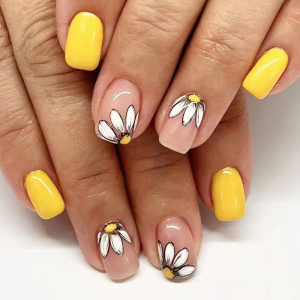 Short Square Press on Nail Floral Designs Artificial Nail Manicure Glossy Full Cover Stick on Nail for Women 24Pcs