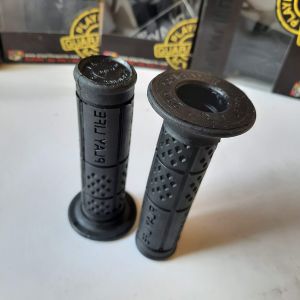 Bao tay lái PLAYLIFE cao su mềm dùng cho các loại xe máy