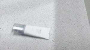 ครีมกันแดด SKIN1004 Madagascar Cenla Hyalu-Cica Water-Fit/Air-Fit Suncream Plus 50ml SPF 50+ PA++++