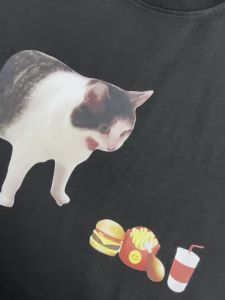 Mens Casual Short Sleeve T-Shirt - 100% Cotton Summer Graphic Tee with Playful Cat & Burger Cartoon Design Breathable Round Neck Top for Casual Attire Machine Washable Leisure Clothing Ribbed Detailing Comfortable Fit