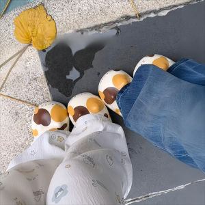 New Cute Three Flower Cat Claw Shoes for Summer Outdoor Thick Bottom Non Slip Hole Shoes Beach Home Sandals H260729