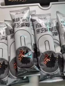 Ngũ cốc ăn sáng đóng gói riêng lẻ với nhân óc chó đậu đen mè đen. Walnut Black Bean Black Sesame Paste Individually Packaged Breakfast Oatmeal