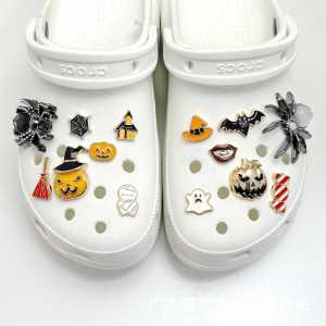 14Pcs Crocs Jibbitz Cave Carnival Halloween Theme Shoe Buckle Detachable Pumpkin Spider Devil Shoe Flower Decoration for Crocs