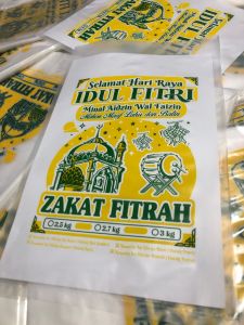 (isi 100) Plastik Zakat Fitrah 2 warna untuk ukuran 25kg 27kg 3kg Tebal bahan HDPE