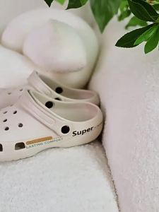 [Free Shipping] 2026 Summer MenS Clogs Summer 2026 Style Breathable And Non-Slip Thick-Soled MenS Operating Room Slippers WomenS Style Summer 2026 Style