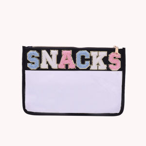 กระเป๋ากระเป๋าสะพายตัวอักษร Chenille เก๋สำหรับการเดินทางและเครื่องสำอางที่มีการออกแบบวัสดุที่ทนทานและกว้างขวาง