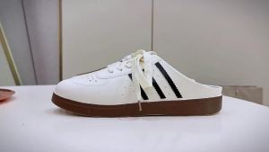 [Free Shipping] New Non-Slip Closed-Toe Shoes For Outdoor Wear Stylish And Simple Closed-Toe Slip-On Sandals In Korean Style With Flat Soles