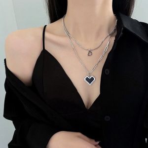 【จัดส่งจากกรุงเทพฯ】สร้อยคอโซ่ หมี หัวใจ สําหรับผู้หญิง แฟชั่นพังก์ ย้อนยุค เครื่องประดับ ของขวัญ จี้คริสตัล